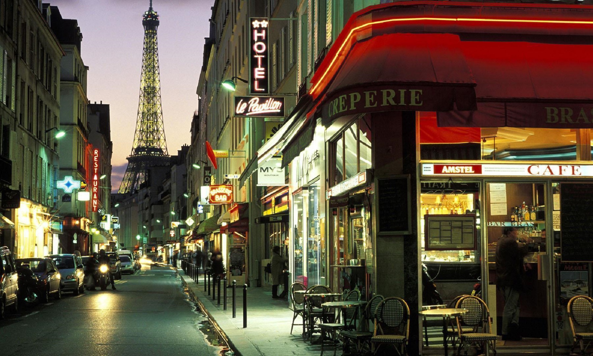 Paris street cafe.