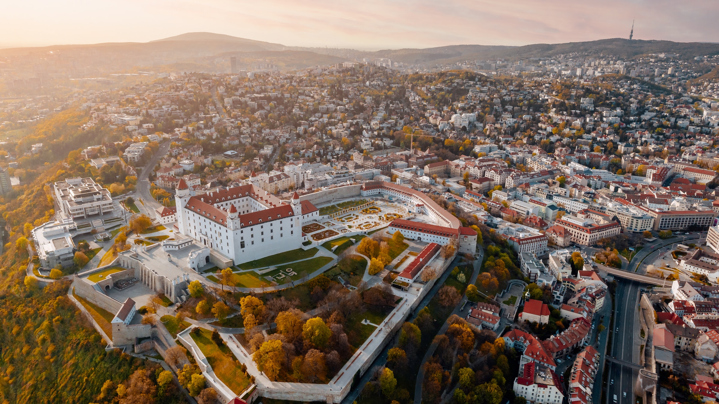 Getting an employment visa – work permit in Slovakia